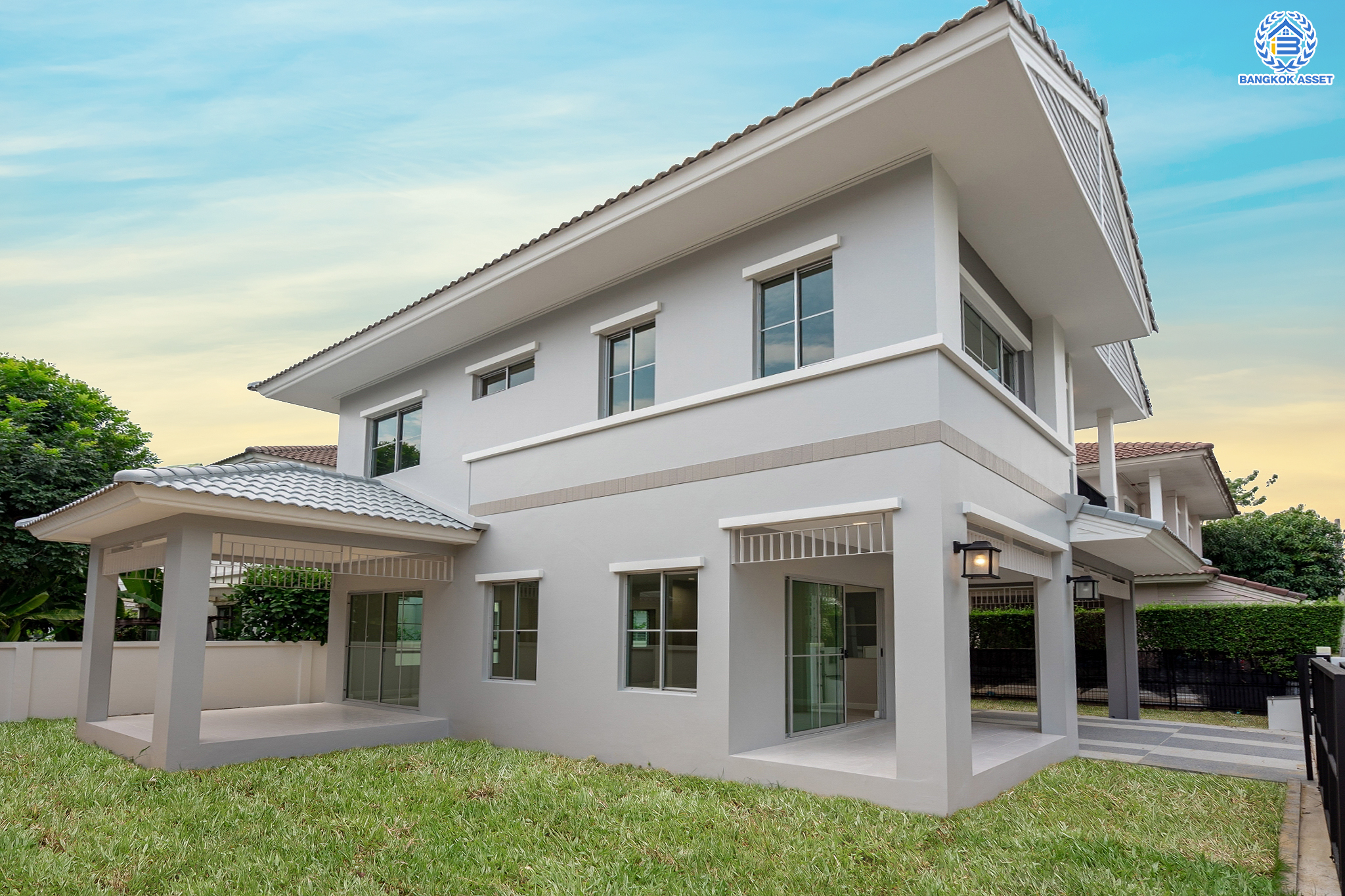 บ้านมือสองตกแต่งใหม่ คุณภาพแบรนด์ LH ม.ชัยพฤกษ์ ราชพฤกษ์-แจ้งวัฒนะ หลังใหญ่ เนื้อที่ 59.9 ตร.ว. ฟังก์ชัน 3 ห้องนอน 3 ห้องน้ำ 2 ที่จอดรถ ภายในตกแต่งหรูหรา บนทำเลศักยภาพติดถนนราชพฤกษ์ เชื่อมสู่แจ้งวัฒนะได้อย่างรวดเร็ว และเพียง 10 นาทีถึงรถไฟฟ้า "สถานีบางรักใหญ่"